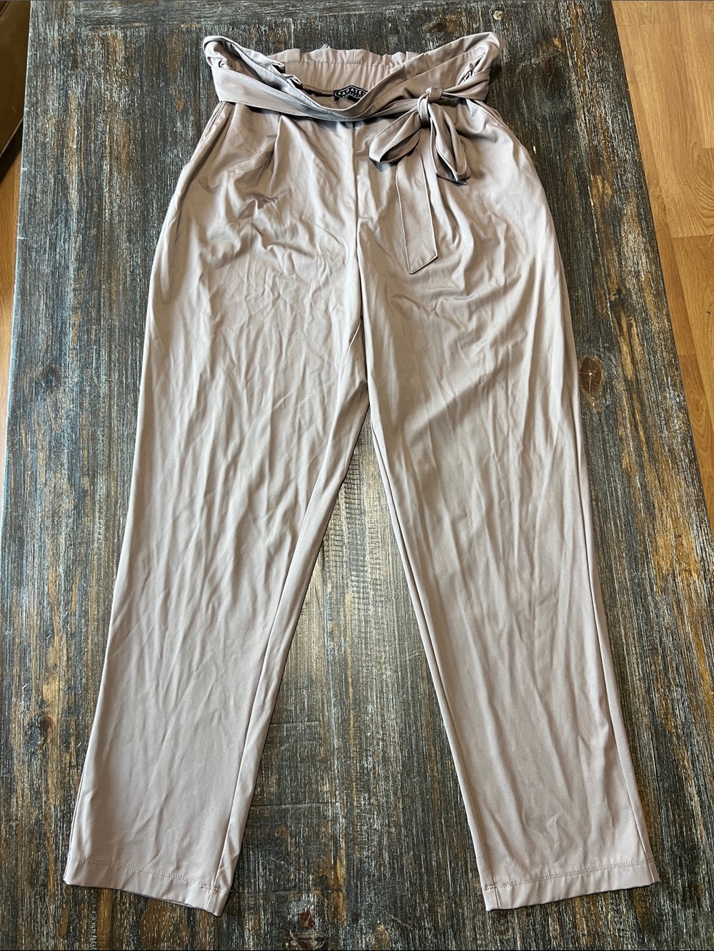 Paperbag-Waist Ankle Pants in Taupe — Women’s Cropped Lightweight Trousers